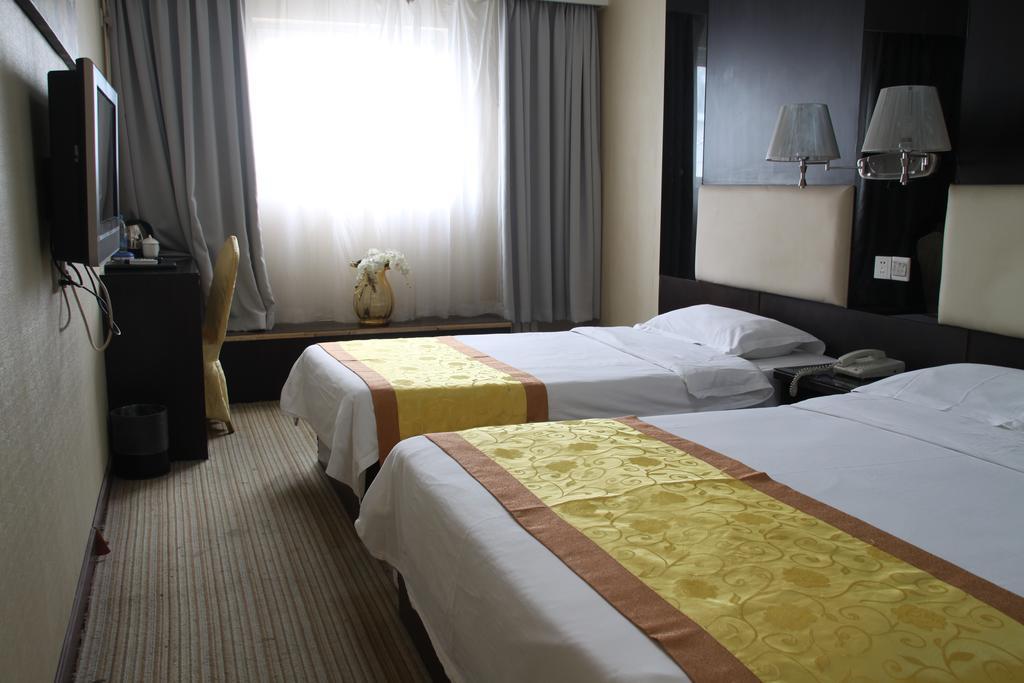 Super 8 Hotel Beijing Shijingshan Jiujiuyuan Room photo